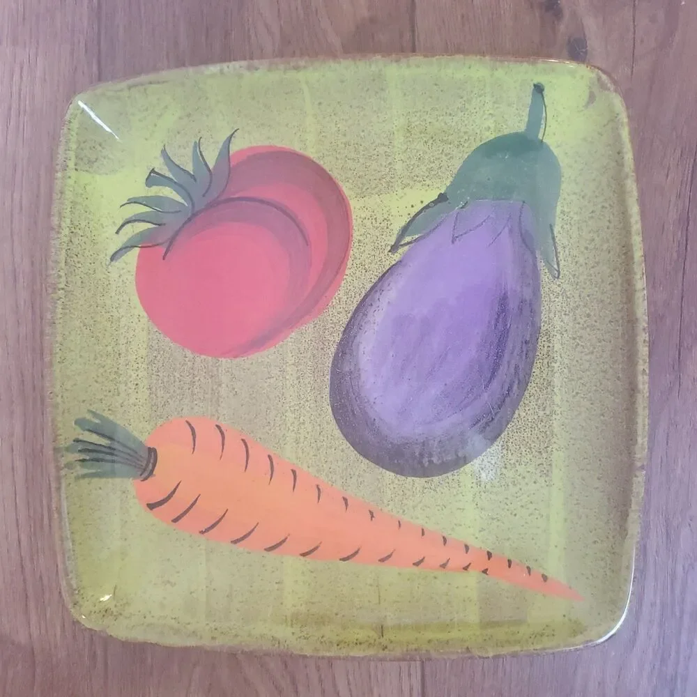 Crate & Barrel Italian Ceramic Plate Vegetable Design Green 12.75″ Square